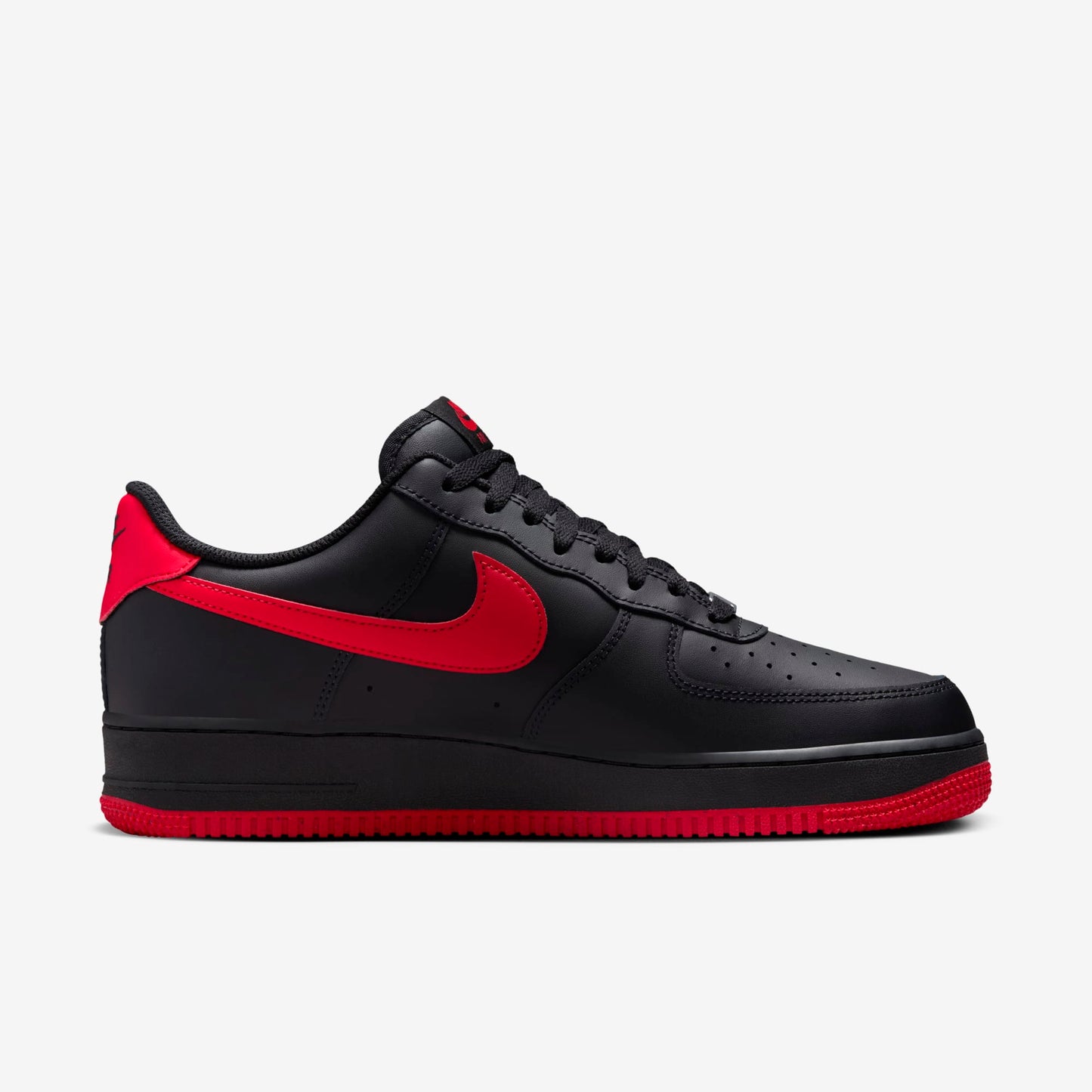 Nike Air Force 1 '07 'Bred'